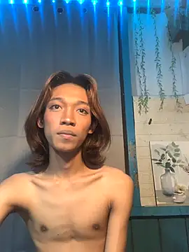 imtwinky online show from October 18, 2025, 7:03 pm