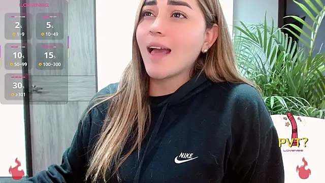 Lucia star   online show from October 31, 2025, 2:34 am