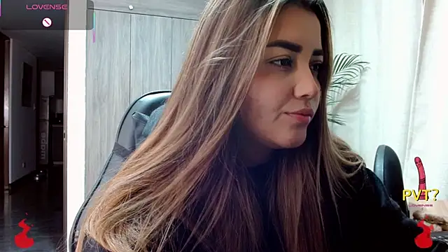 Lucia star   online show from February 7, 2026, 12:36 am