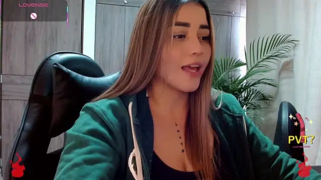 Lucia star   online show from February 9, 2026, 6:12 pm