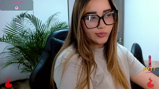 Snapshot of Lucia_star__ chatting on March 9, 2026, 3:16 pm Lucia star online show from March 9, 2026, 3:16 pm