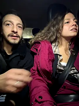 ItalianiMuli online show from November 30, 2025, 6:23 pm