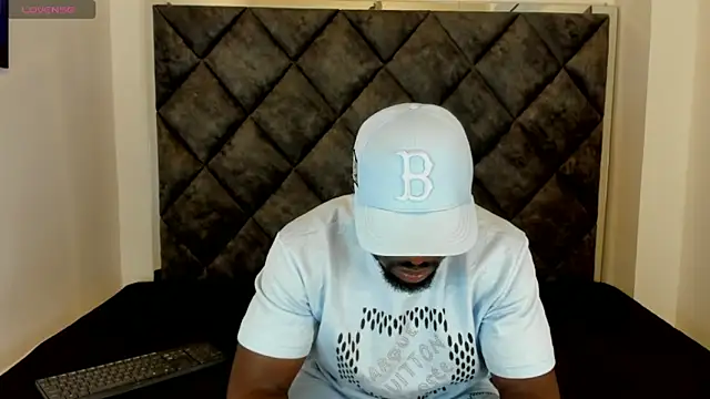 Latrellx7 online show from October 15, 2025, 3:28 am