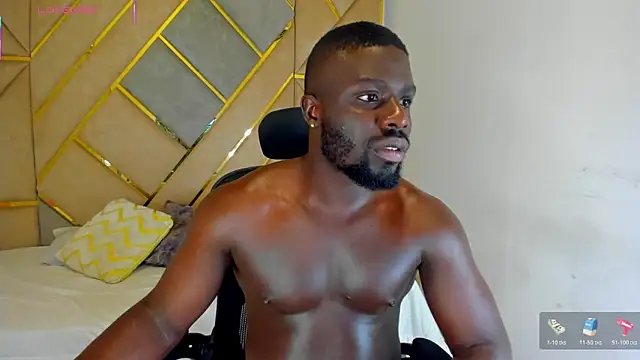 Latrellx7 online show from October 31, 2025, 1:06 am