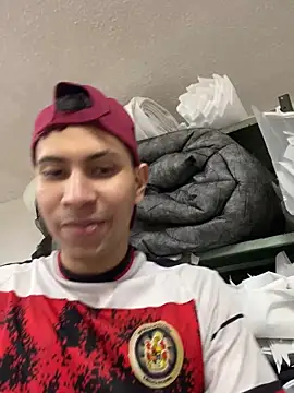 Snapshot of muchaelw3st4r8fuiz chatting on January 6, 2025, 3:40 pm muchaelw3st4r8fuiz online show from January 6, 2025, 3:40 pm