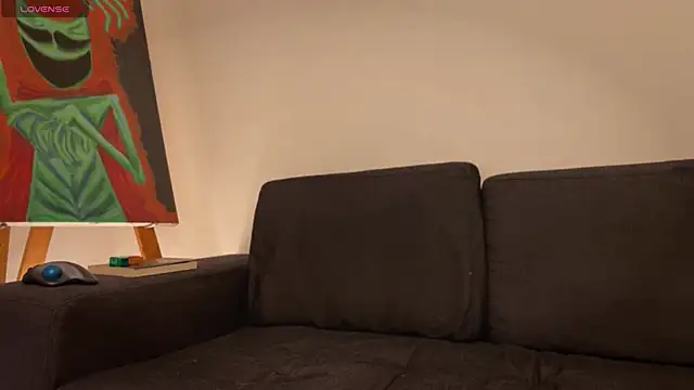 Snapshot of TheLeinad_Live chatting on October 28, 2025, 3:32 am TheLeinad Live online show from October 28, 2025, 3:32 am