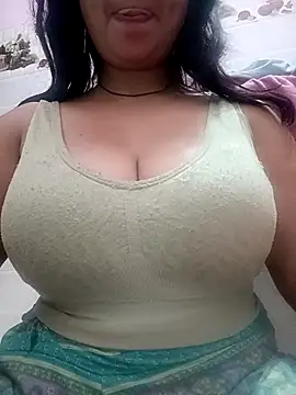 cute-mahek online show from February 11, 2026, 5:01 am