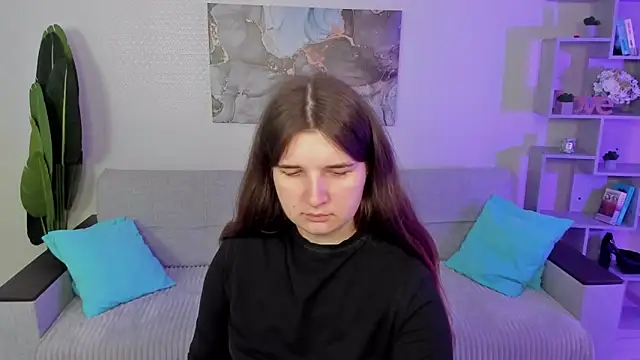 Snapshot of BonneyLove chatting on October 13, 2025, 9:37 pm BonneyLove online show from October 13, 2025, 9:37 pm