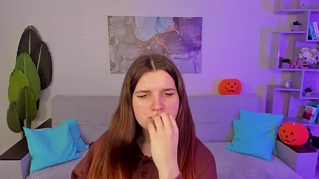 Snapshot of BonneyLove chatting on November 6, 2025, 7:37 pm BonneyLove online show from November 6, 2025, 7:37 pm