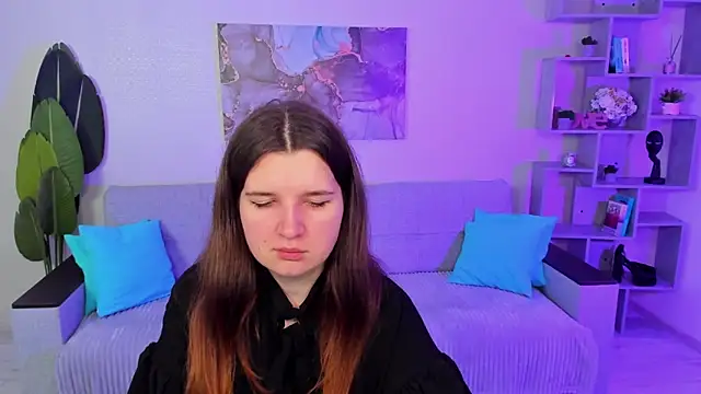 Snapshot of BonneyLove chatting on November 13, 2025, 7:13 pm BonneyLove online show from November 13, 2025, 7:13 pm