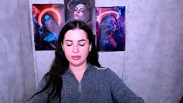 DivaKaily  online show from October 6, 2025, 10:18 pm