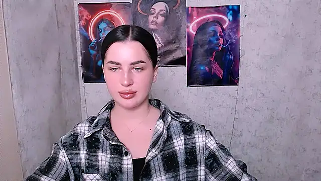 DivaKaily  online show from November 1, 2025, 9:17 pm