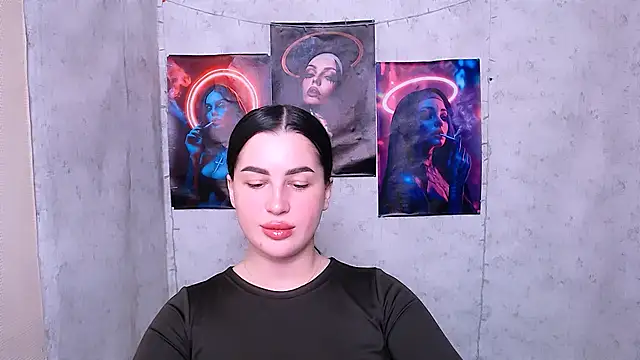 DivaKaily  online show from November 12, 2025, 8:52 pm