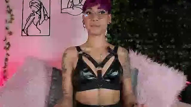 MiaMorgan  online show from October 1, 2025, 12:33 pm