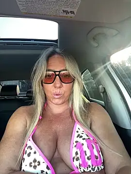 sunshinekisses online show from May 24, 2026, 11:43 pm