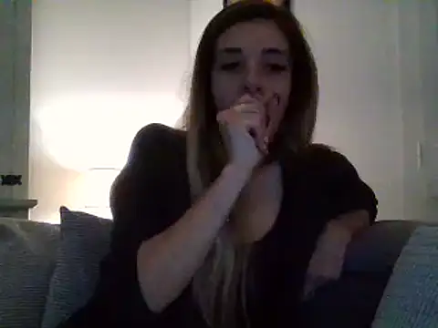 MissBella131 online show from December 3, 2024, 8:16 am