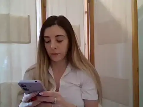 MissBella131 online show from February 8, 2025, 12:06 pm