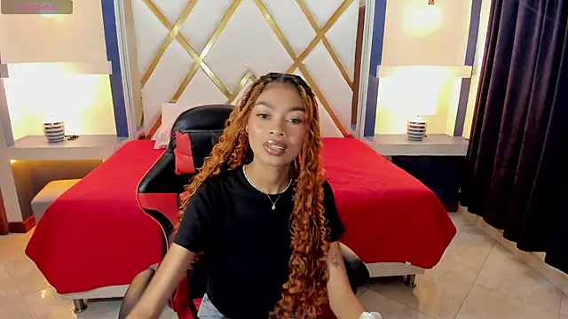 Perla prg online show from November 1, 2025, 5:26 pm