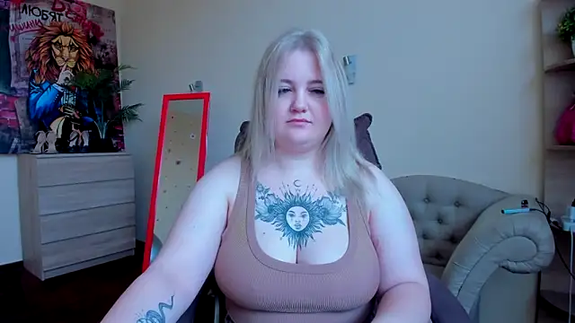 Doliss online show from October 11, 2025, 6:12 am