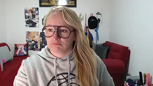 emperabigbootybigass online show from October 17, 2025, 12:08 pm