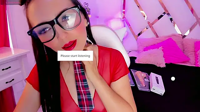 samy  milf online show from October 9, 2025, 7:12 pm