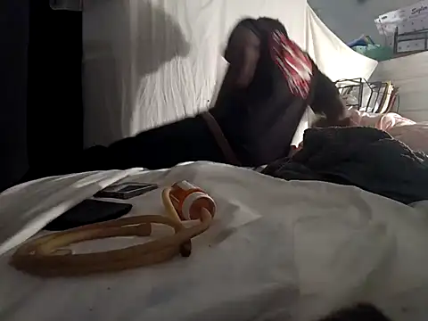 Snapshot of DevinToore chatting on October 18, 2025, 3:42 am DevinToore online show from October 18, 2025, 3:42 am