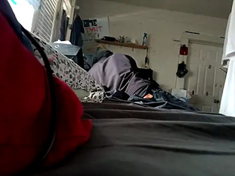 Snapshot of DevinToore chatting on October 26, 2025, 6:25 pm DevinToore online show from October 26, 2025, 6:25 pm