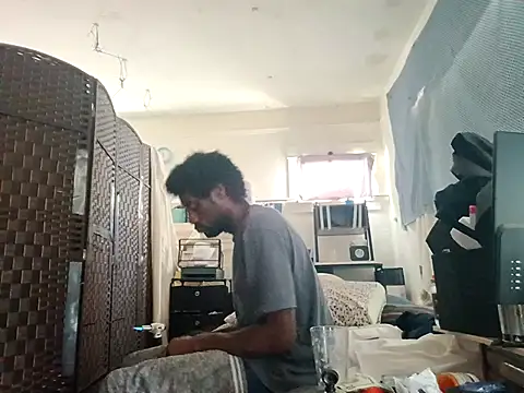 Snapshot of DevinToore chatting on November 10, 2025, 7:35 pm DevinToore online show from November 10, 2025, 7:35 pm