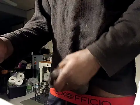 Snapshot of DevinToore chatting on November 17, 2025, 12:00 pm DevinToore online show from November 17, 2025, 12:00 pm