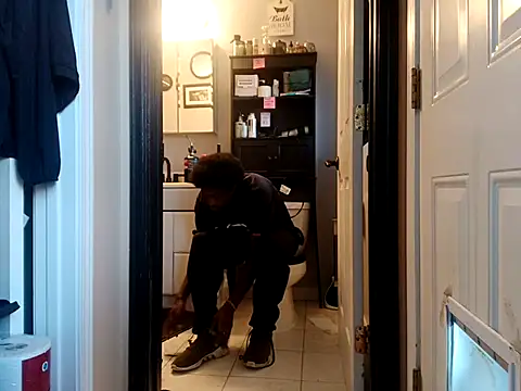 Snapshot of DevinToore chatting on November 28, 2025, 10:01 pm DevinToore online show from November 28, 2025, 10:01 pm