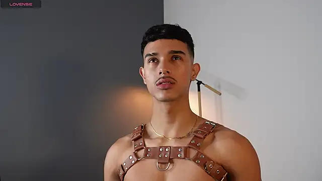 Snapshot of Busterspinter chatting on October 16, 2025, 4:30 pm Busterspinter online show from October 16, 2025, 4:30 pm