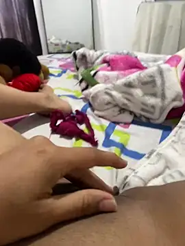 Snapshot of ANYLU19 chatting on December 31, 2024, 3:42 pm ANYLU19 online show from December 31, 2024, 3:42 pm