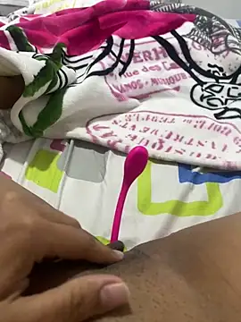 Snapshot of ANYLU19 chatting on January 4, 2025, 3:18 am ANYLU19 online show from January 4, 2025, 3:18 am