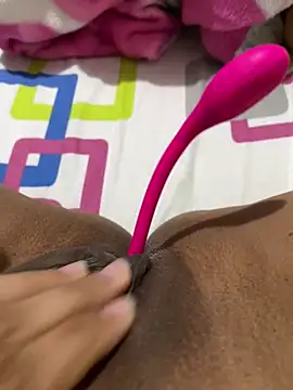 Snapshot of ANYLU19 chatting on January 25, 2025, 7:06 am ANYLU19 online show from January 25, 2025, 7:06 am