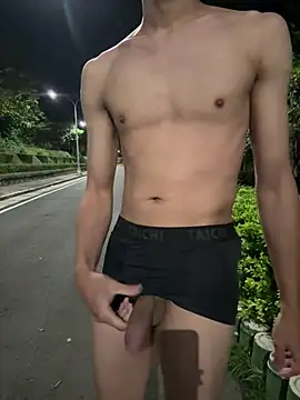 Benson18y online show from April 1, 2026, 6:38 pm