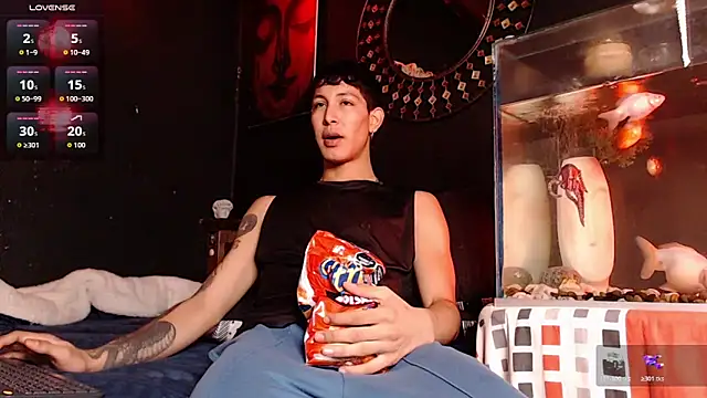 Snapshot of Godly_huan chatting on November 9, 2025, 8:56 am Godly huan online show from November 9, 2025, 8:56 am