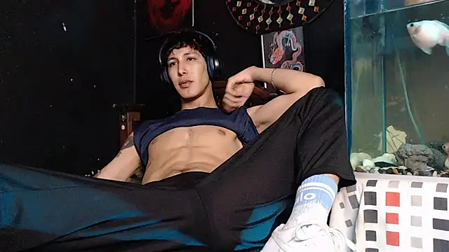 Snapshot of Godly_huan chatting on May 22, 2026, 4:41 am Godly huan online show from May 22, 2026, 4:41 am