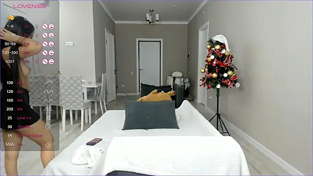 sailorrmoon online show from December 29, 2024, 11:50 am