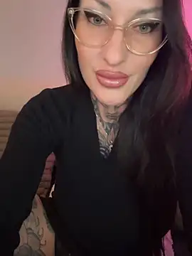 MeganWitch online show from May 14, 2026, 6:47 pm