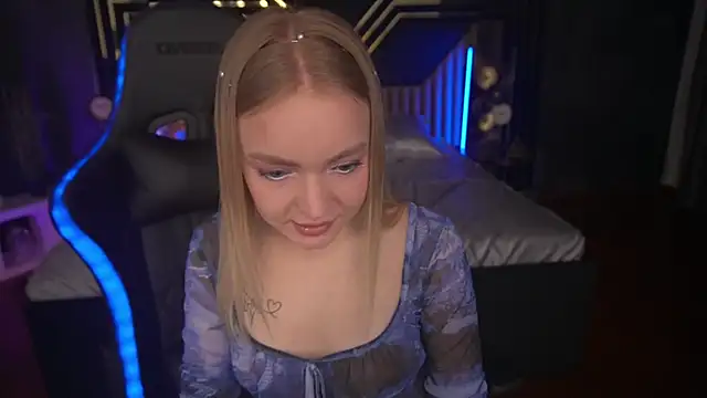 EmilySunshineS online show from March 22, 2025, 9:31 pm