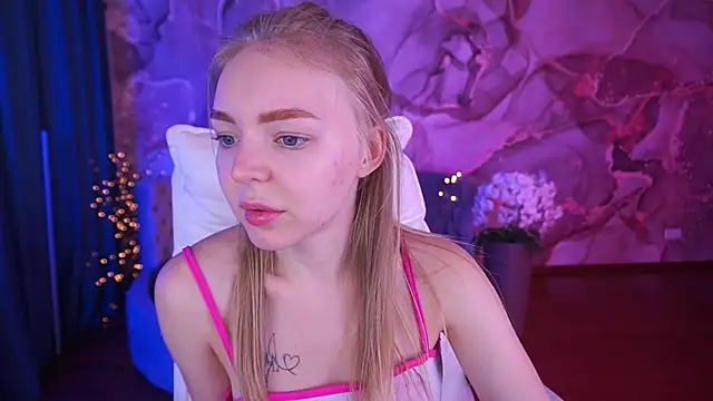 EmilySunshineS online show from September 14, 2025, 1:10 pm