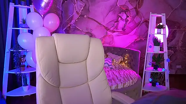 Snapshot of EmilySunshineS chatting on February 17, 2026, 9:06 am EmilySunshineS online show from February 17, 2026, 9:06 am