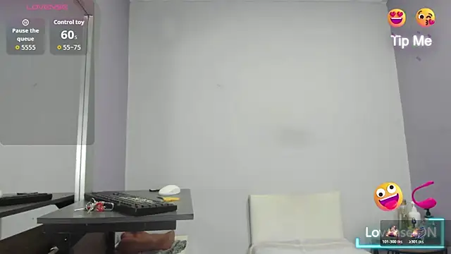  candy jade  online show from December 22, 2025, 11:18 am