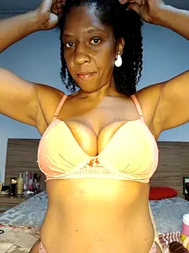 Snapshot of Luhma_hot chatting on November 9, 2025, 3:10 pm Luhma hot online show from November 9, 2025, 3:10 pm