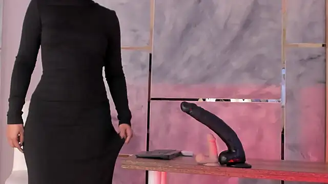 Ellaochoa online show from January 10, 2026, 11:23 am