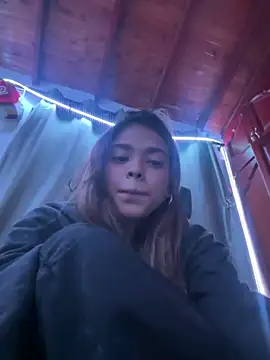 GiaFu online show from March 19, 2026, 3:43 am