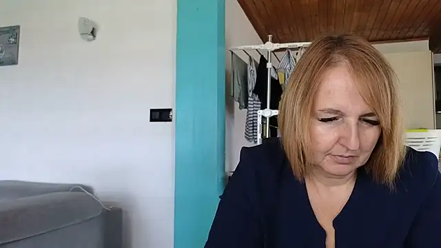 Sandcoq online show from June 5, 2026, 11:16 am