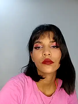 Snapshot of misskitty19-01 chatting on January 12, 2025, 12:07 am misskitty19-01 online show from January 12, 2025, 12:07 am