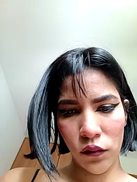 Snapshot of misskitty19-01 chatting on February 18, 2025, 5:53 pm misskitty19-01 online show from February 18, 2025, 5:53 pm