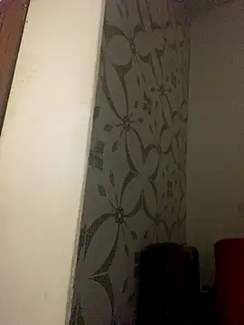 Snapshot of Carolinen chatting on September 25, 2025, 5:49 pm Carolinen online show from September 25, 2025, 5:49 pm